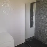 דירה Refugio Singelo *